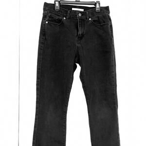 Levi’s Women’s Classic Straight Leg Jeans